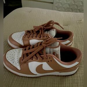 Nike Women's Sneakers in White and Tan